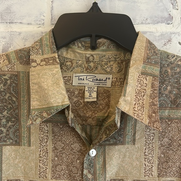 Vintage Tori Richard Hawaiian Shirt Mens XL Multicolor Button Up S/S Tribal USA - Picture 3 of 7